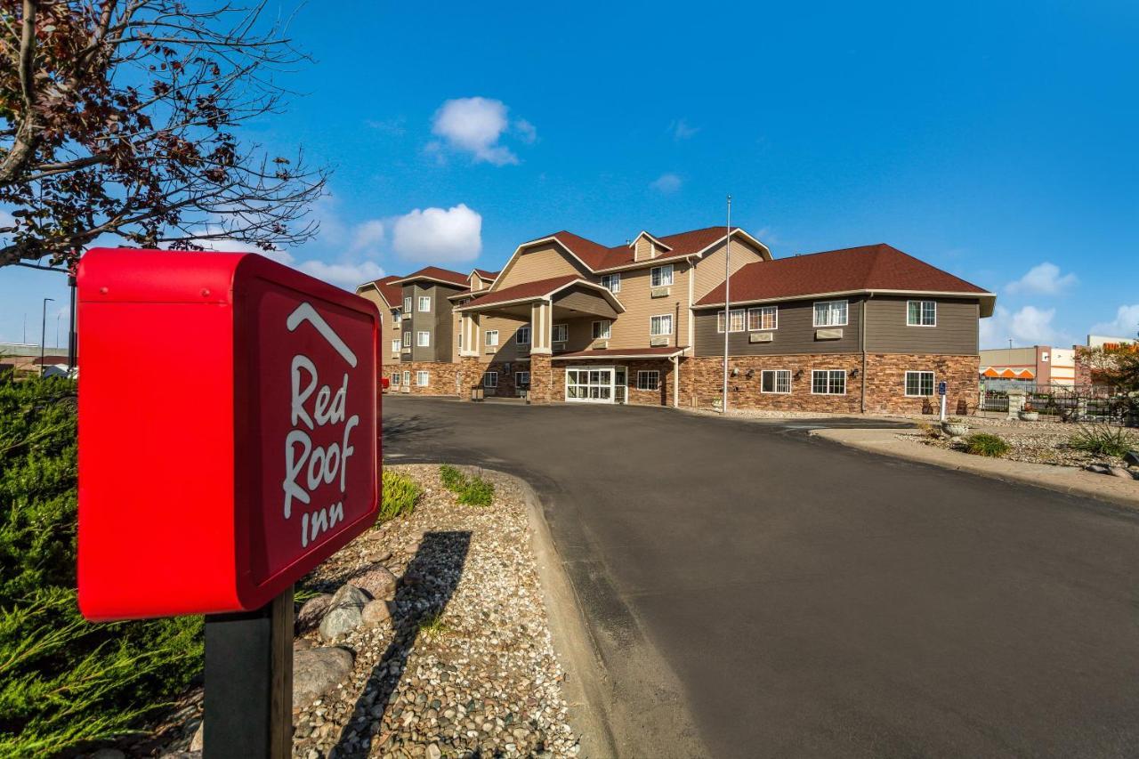 Red Roof Inn & Suites Omaha - Council Bluffs Dış mekan fotoğraf