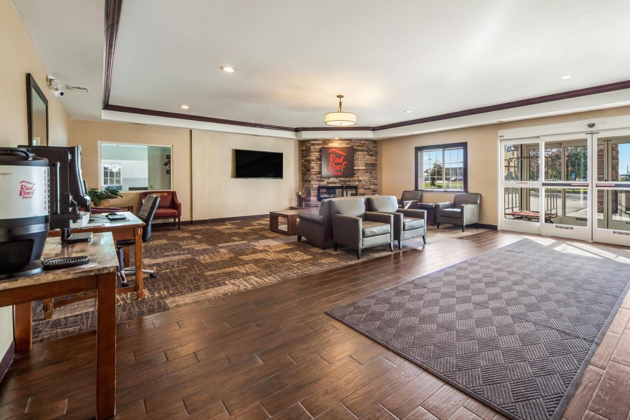 Red Roof Inn & Suites Omaha - Council Bluffs Dış mekan fotoğraf