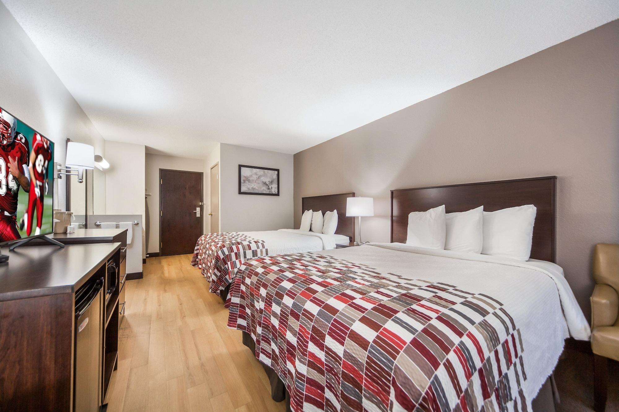 Red Roof Inn & Suites Omaha - Council Bluffs Dış mekan fotoğraf