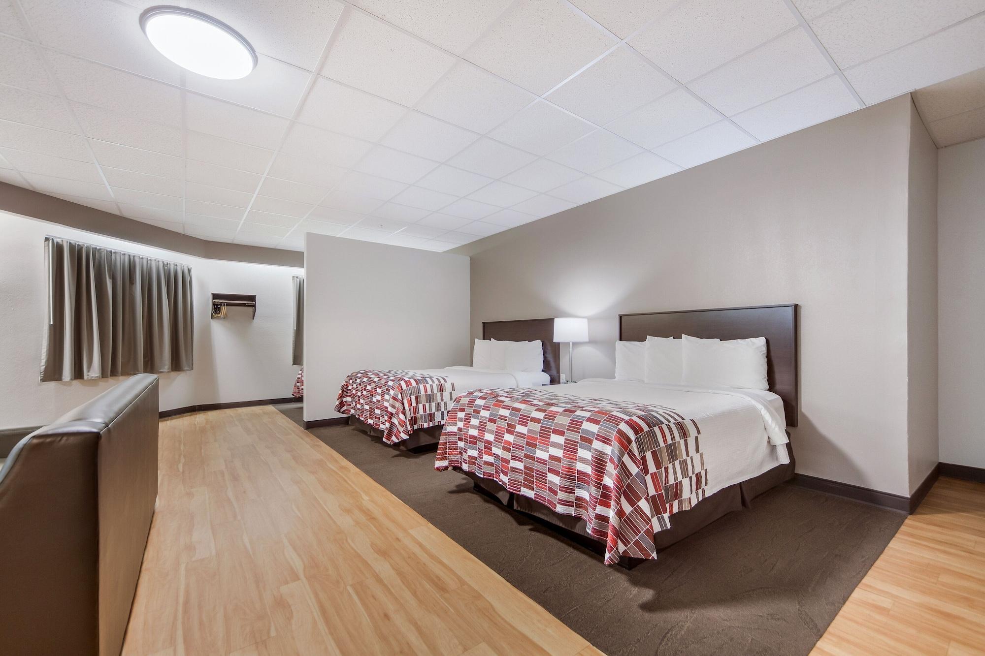 Red Roof Inn & Suites Omaha - Council Bluffs Dış mekan fotoğraf