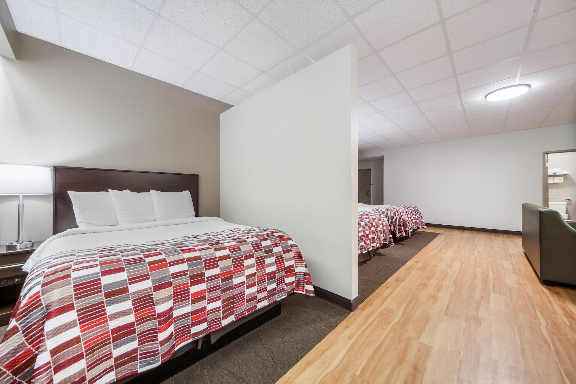 Red Roof Inn & Suites Omaha - Council Bluffs Dış mekan fotoğraf