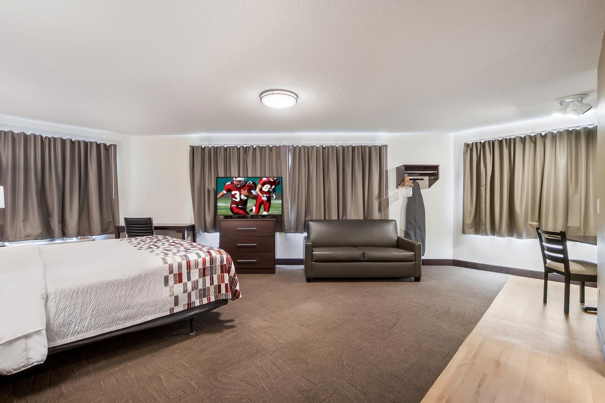 Red Roof Inn & Suites Omaha - Council Bluffs Dış mekan fotoğraf